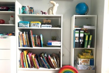 Gedanken zur Einschulung // Vom Baby zum Schulkind Kinderzimmer-Schule-Regal