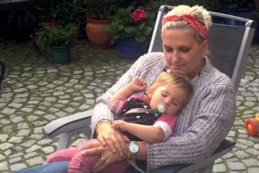 Krank-Mama-kuscheln