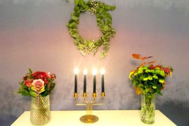 Gute Laune im November: Eukalyptus Kranz binden und Gemütlichkeit Mamablog-Weihnachten-Eukalyptus