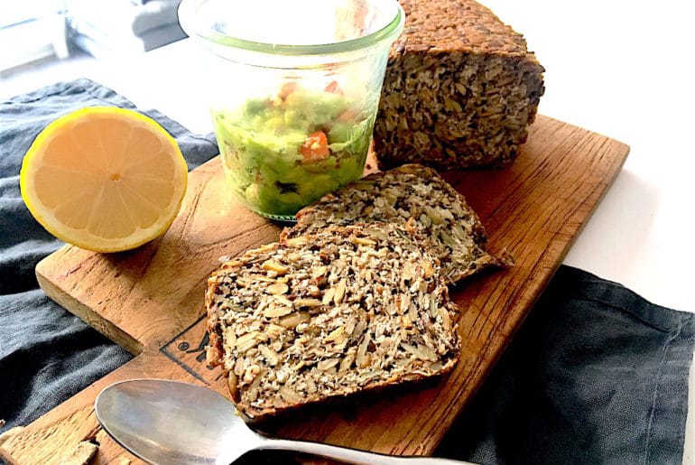 Höchstgenuss mit Whole & Pure Brot und vegetarischem Brotaufstrich Whole Pure Brot vegetarischer Aufstrich 2