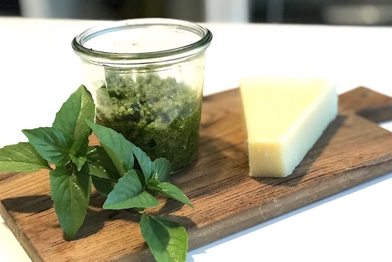 Rezept-Pasta-Basilikum-Mandel-Pesto