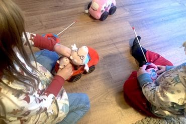 Supermom_Mamablog_Revellino_RC Plueschauto_Racing Car_5