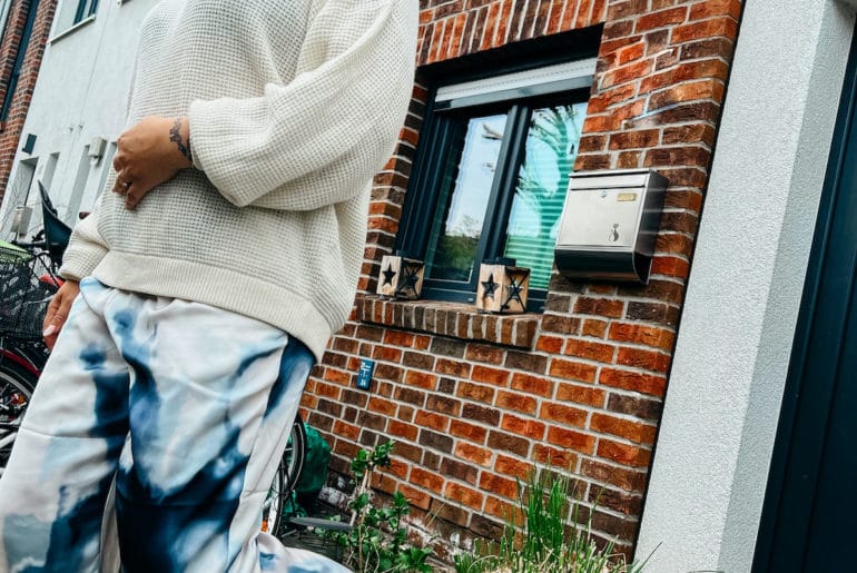 Outfit Inspiration: Mein Frühling in weiß und blau Outfit Inspo Frühling